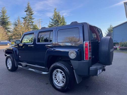 2007 Hummer H3 Base