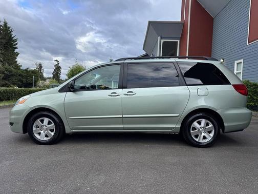 Silver Pine Mica 2007 Toyota Sienna CE