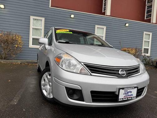 2010 Nissan Versa 1.8 S