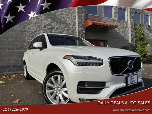 2016 Volvo XC90 T6 Momentum