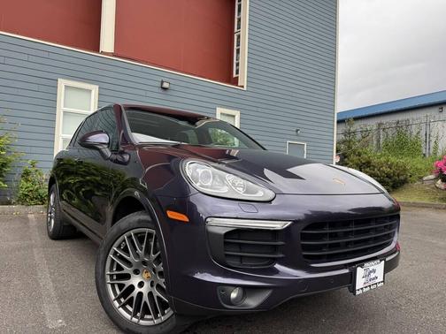 2017 Porsche Cayenne Platinum Edition