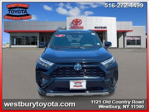 2022 Toyota RAV4 Hybrid SE
