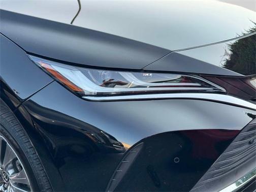 2022 Toyota Venza XLE