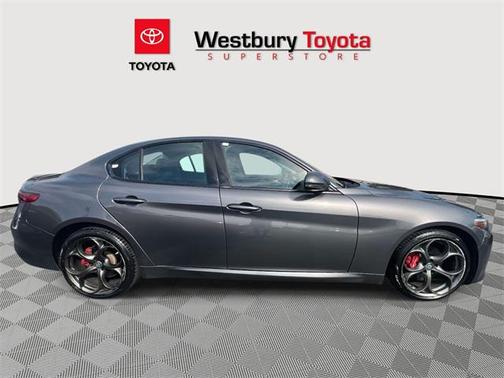 2019 Alfa Romeo Giulia Ti Sport