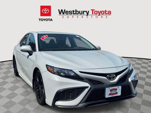 Ice Cap 2024 Toyota Camry SE