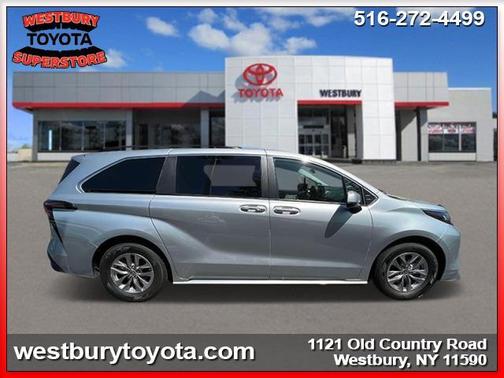 2023 Toyota Sienna XLE 7 Passenger