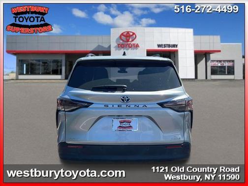 2023 Toyota Sienna XLE 7 Passenger