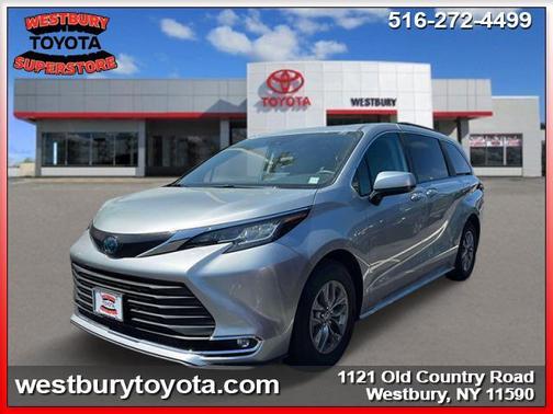 2023 Toyota Sienna XLE 7 Passenger