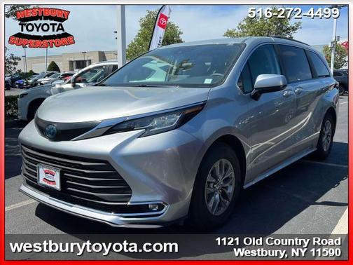 2023 Toyota Sienna XLE 7 Passenger