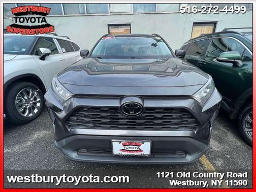 2020 Toyota RAV4 LE