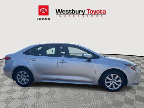 Classic Silver Metallic 2022 Toyota Corolla LE