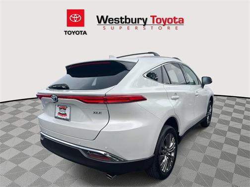 2024 Toyota Venza XLE
