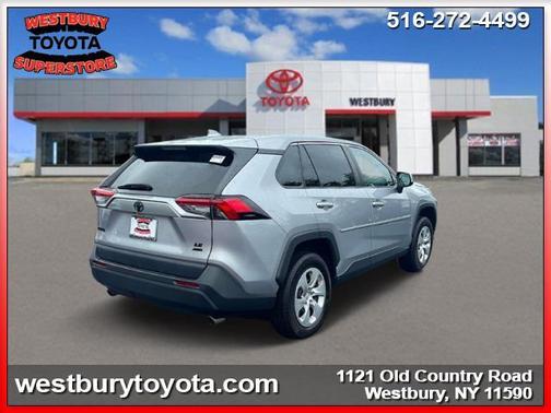 2022 Toyota RAV4 LE