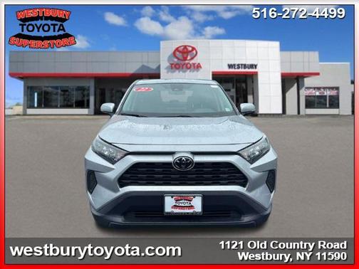 2022 Toyota RAV4 LE
