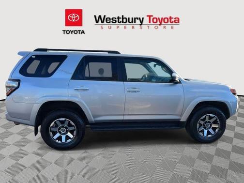 2023 Toyota 4Runner TRD Off Road