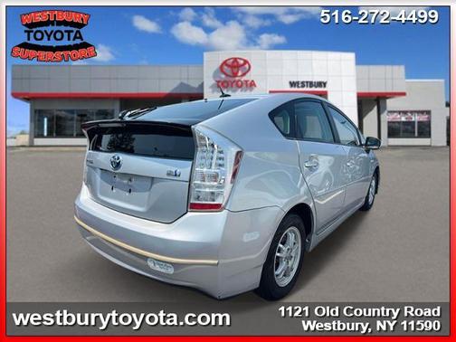 2011 Toyota Prius III