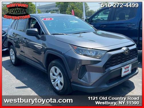 2022 Toyota RAV4 LE