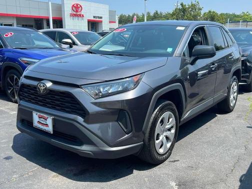 2022 Toyota RAV4 LE