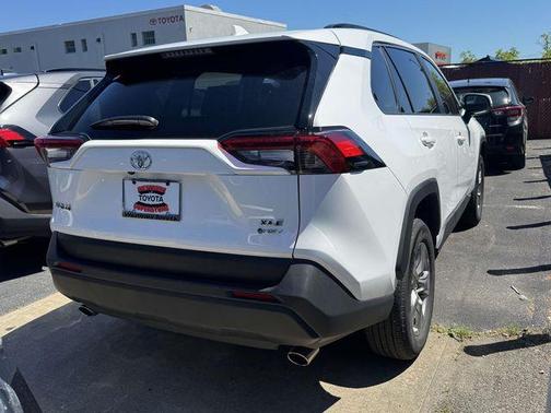 Ice Cap 2025 Toyota RAV4 Hybrid XLE