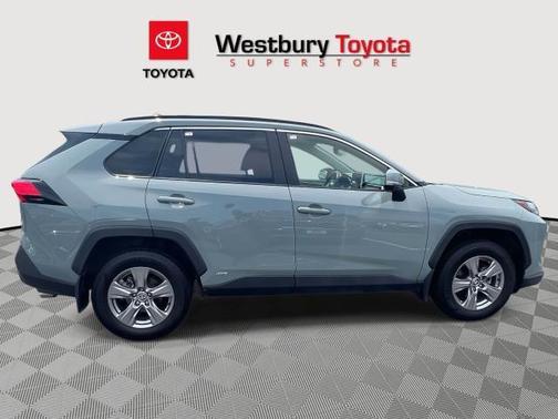2023 Toyota RAV4 Hybrid XLE