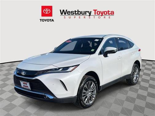 2023 Toyota Venza XLE