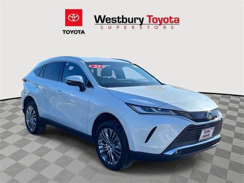 2023 Toyota Venza XLE