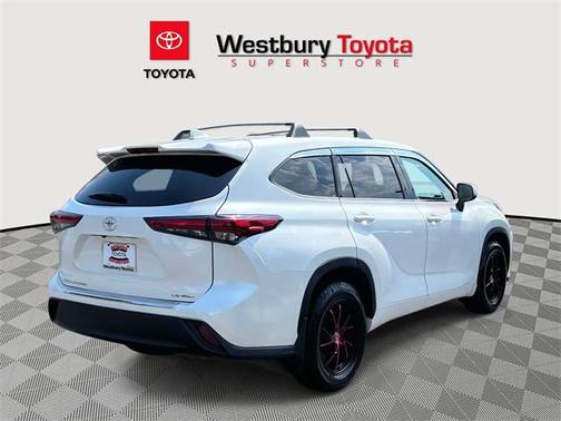 2021 Toyota Highlander LE