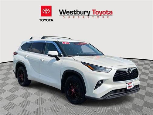 2021 Toyota Highlander LE
