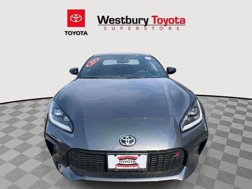 Pavement 2023 Toyota GR86 Premium