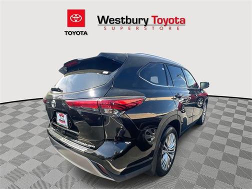 2023 Toyota Highlander Platinum