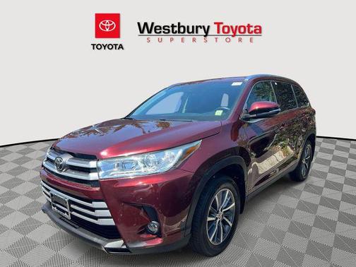 Ooh La La Rouge Mica 2019 Toyota Highlander XLE