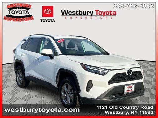 Ice Cap 2025 Toyota RAV4 XLE