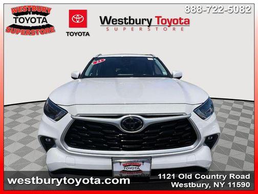 Wind Chill Pearl 2023 Toyota Highlander XLE