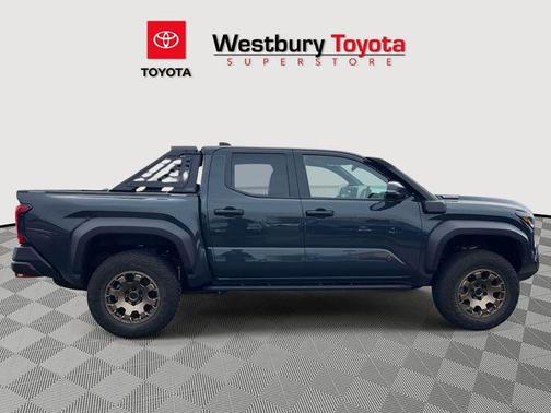 2025 Toyota Tacoma Hybrid Trailhunter