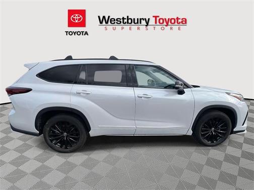 2025 Toyota Highlander XSE