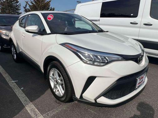 Blizzard Pearl 2020 Toyota C-HR LE
