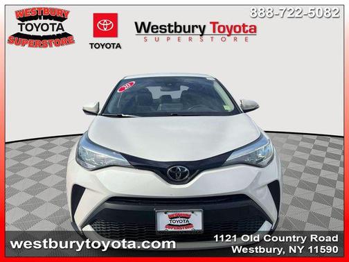 Blizzard Pearl 2020 Toyota C-HR LE