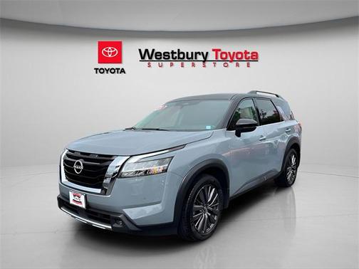 2022 Nissan Pathfinder SL 4WD