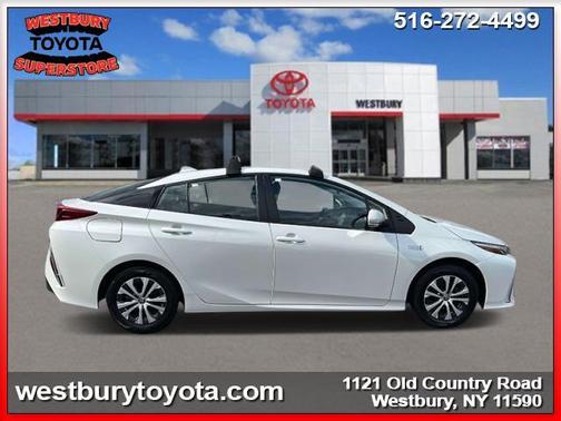 2022 Toyota Prius Prime XLE