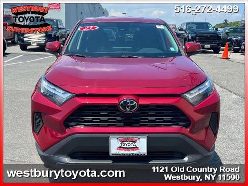 2023 Toyota RAV4 LE