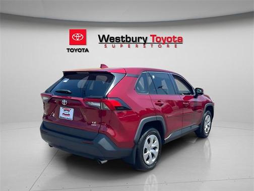 2023 Toyota RAV4 LE