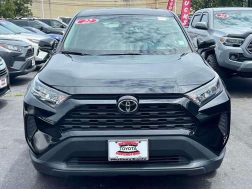 2022 Toyota RAV4 LE