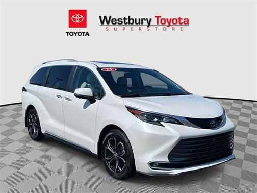 2025 Toyota Sienna Platinum 7 Passenger