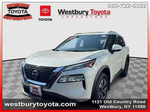 Pearl White Tricoat 2023 Nissan Rogue SV