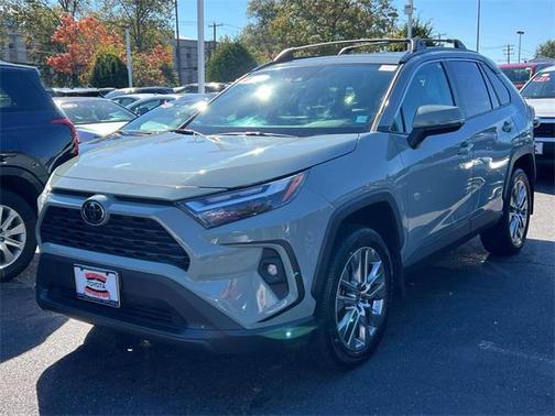 2022 Toyota RAV4 XLE Premium