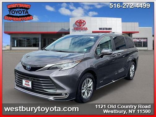 2021 Toyota Sienna Limited 7-Passenger