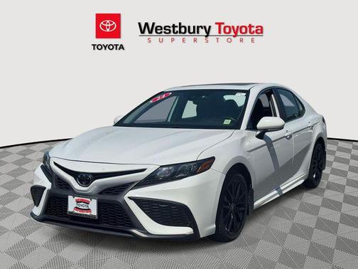 Ice Cap 2024 Toyota Camry SE