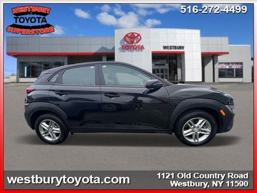 2022 Hyundai KONA SE