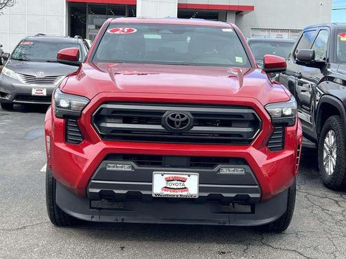 2025 Toyota Tacoma SR5