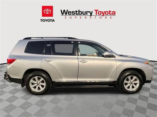 2012 Toyota Highlander SE
